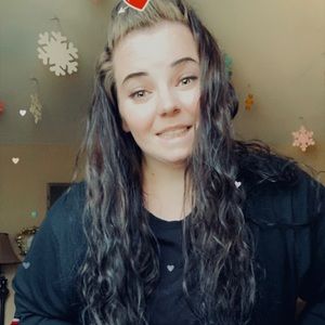 Meet your Posher, Kasandra